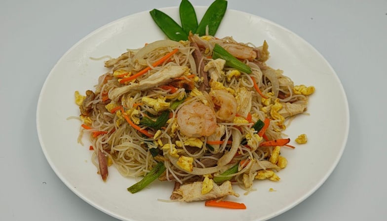 House Rice Noodle — Hong Kong Kitchen