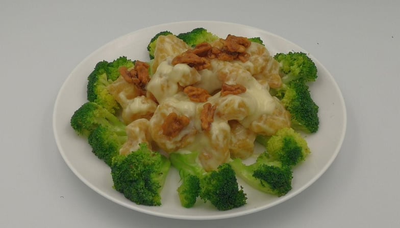Walnut Shrimp — Hong Kong Kitchen